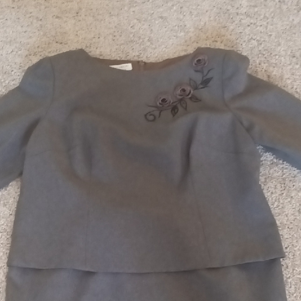 Maggy London Gray Dress with Brown Accents